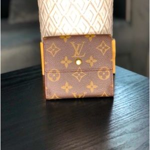 ‼️ Sold‼️Vintage Louis Vuitton Porte Monnaie Carte wallet